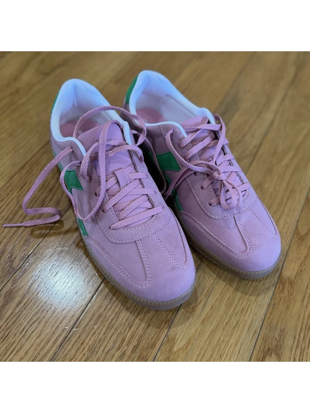 Size US 9 Women’s No Boundaries Women's Lace Up Sport Sneakers Pink Green